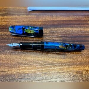 NWT BENU Astrogem fountain pen